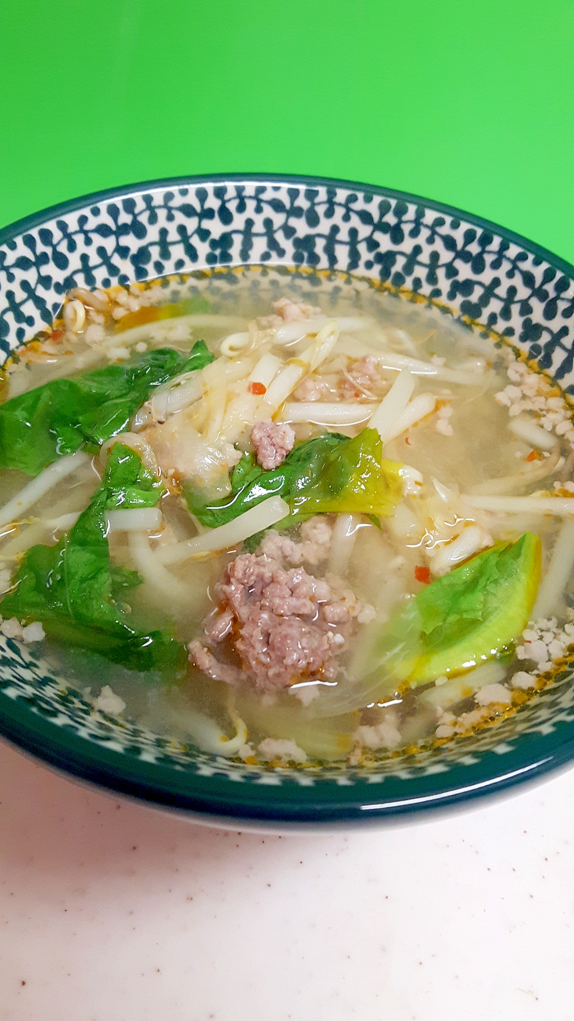 残り野菜で！合挽肉ともやしのボリューム麻婆スープ♪