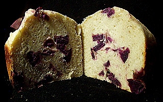 減塩　紫のおさつパン