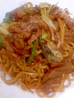 ピーマンとキャベツの焼きそば