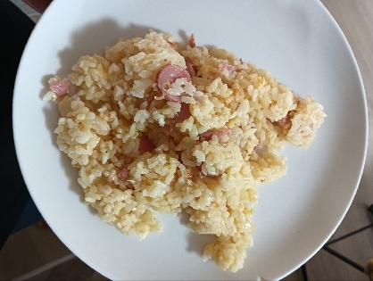 ちょっと小腹が空いた時のチャーハン