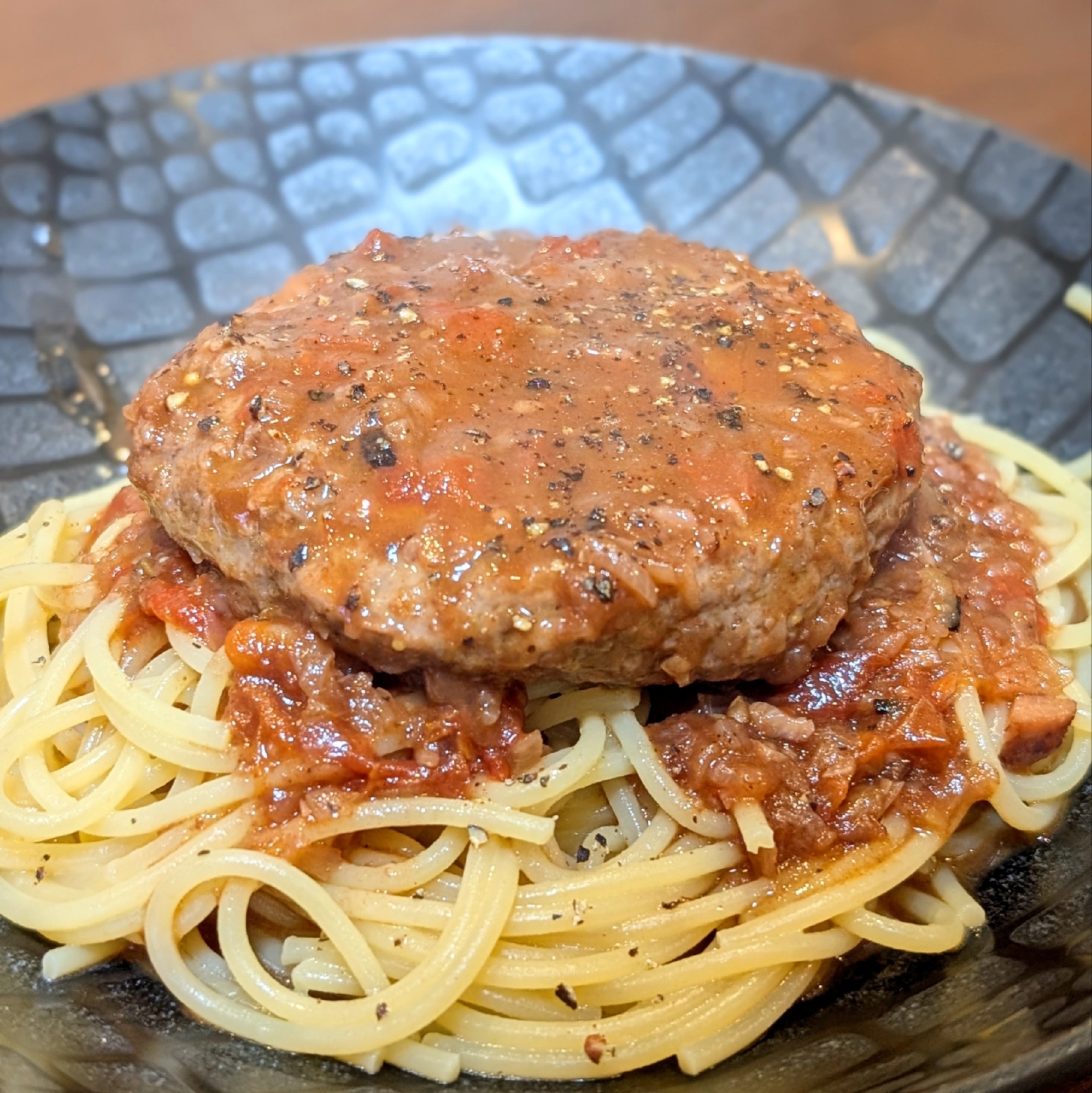 ボリューム満点☆ハンバーグパスタ