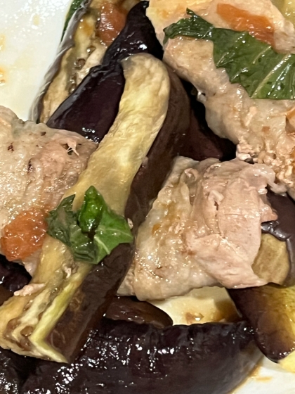 火を使わない、ナスと豚肉の梅肉ソース和え