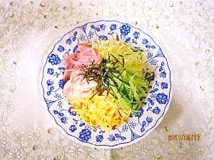 インスタントラーメンを利用して冷麺