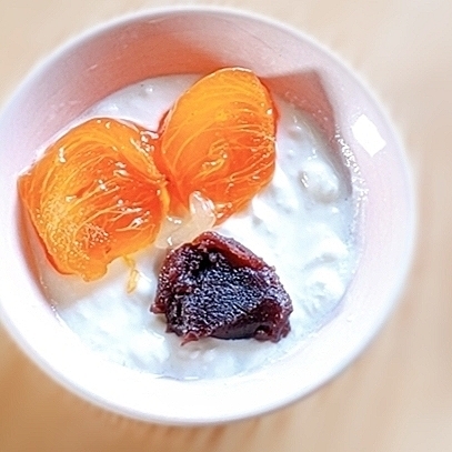 今日のヨーグルト♡柿&羊羹 はちみつかけて