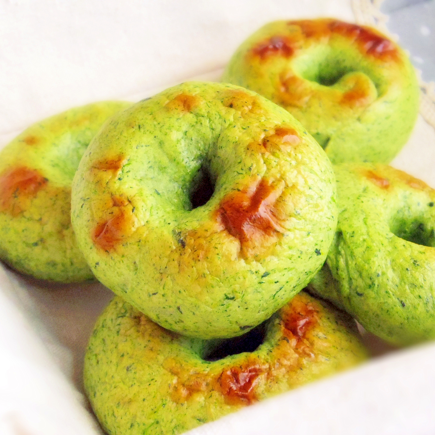ほうれん草たっぷり★ポパイのグリーンベーグル