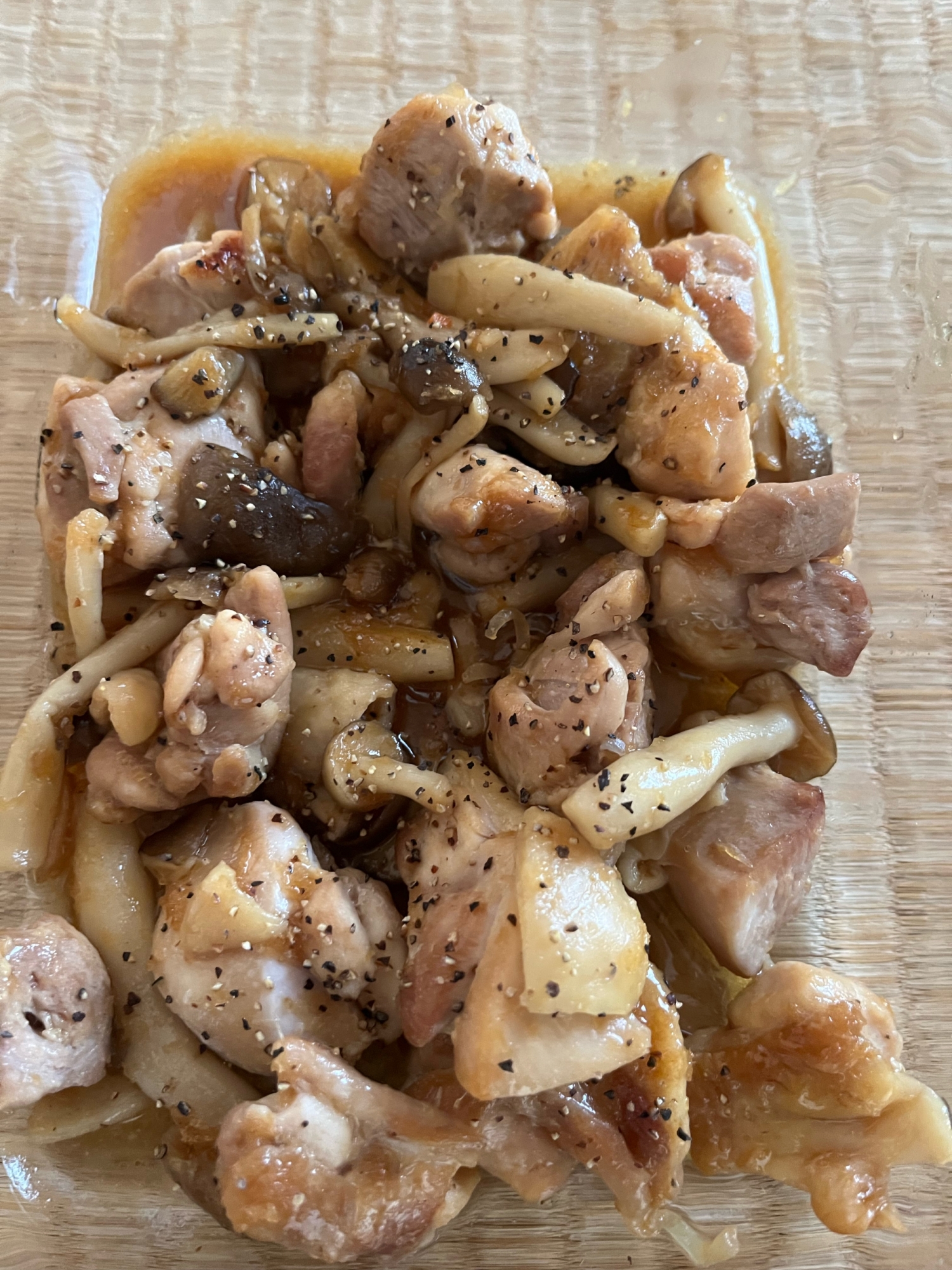 きのこと鶏のオイスター炒め