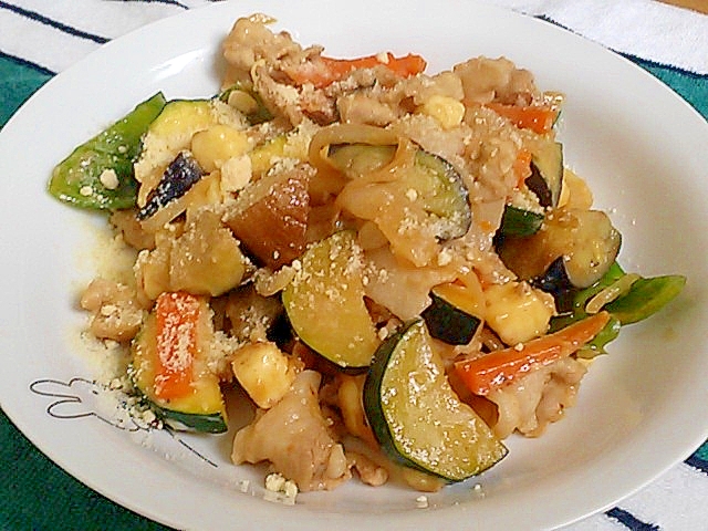 夏野菜と豚バラ肉の簡単 旨うまチーズ炒め レシピ 作り方 By かっぺ4217 楽天レシピ