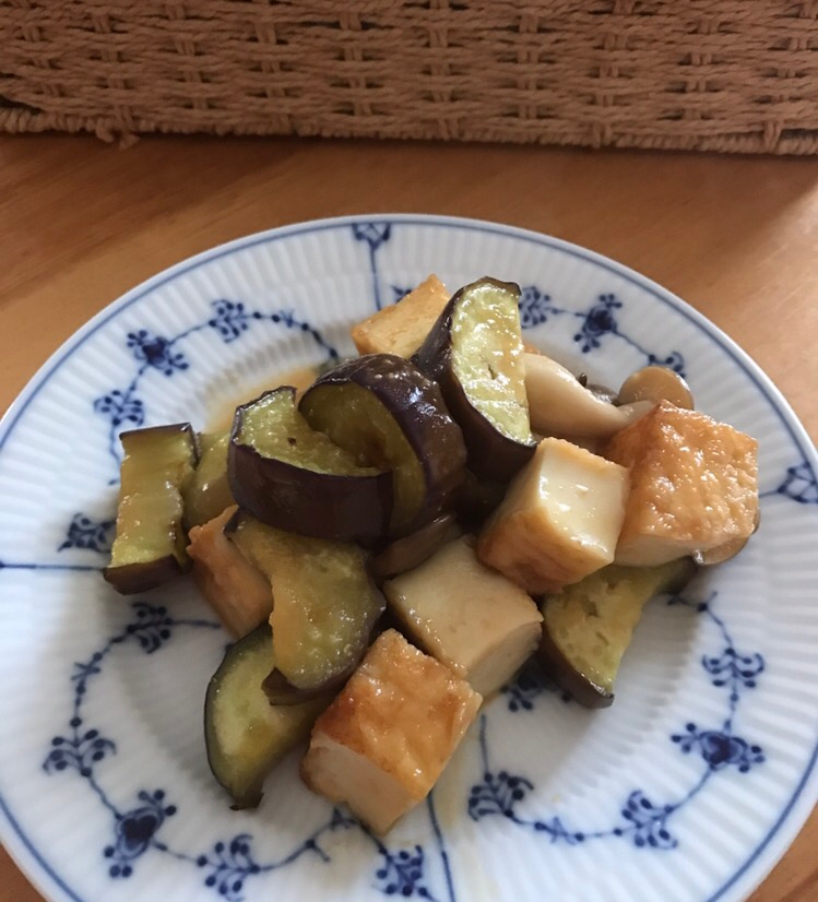 厚揚げとナス、しめじの味噌炒め