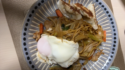 ごま油で美味しく！ソース焼きそば