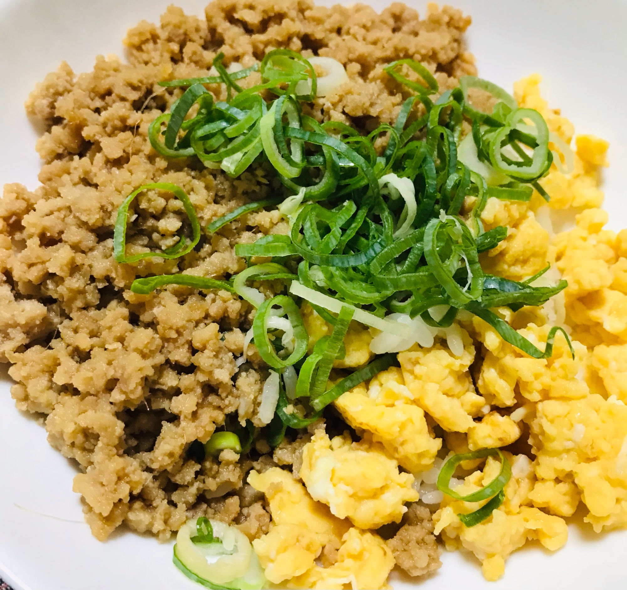 鶏そぼろ丼