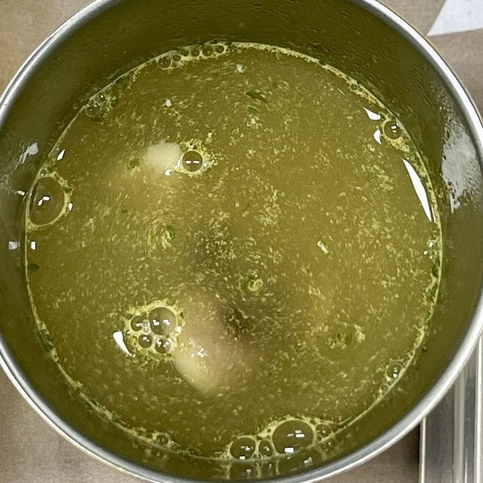 しめじのグリーンカレースープ