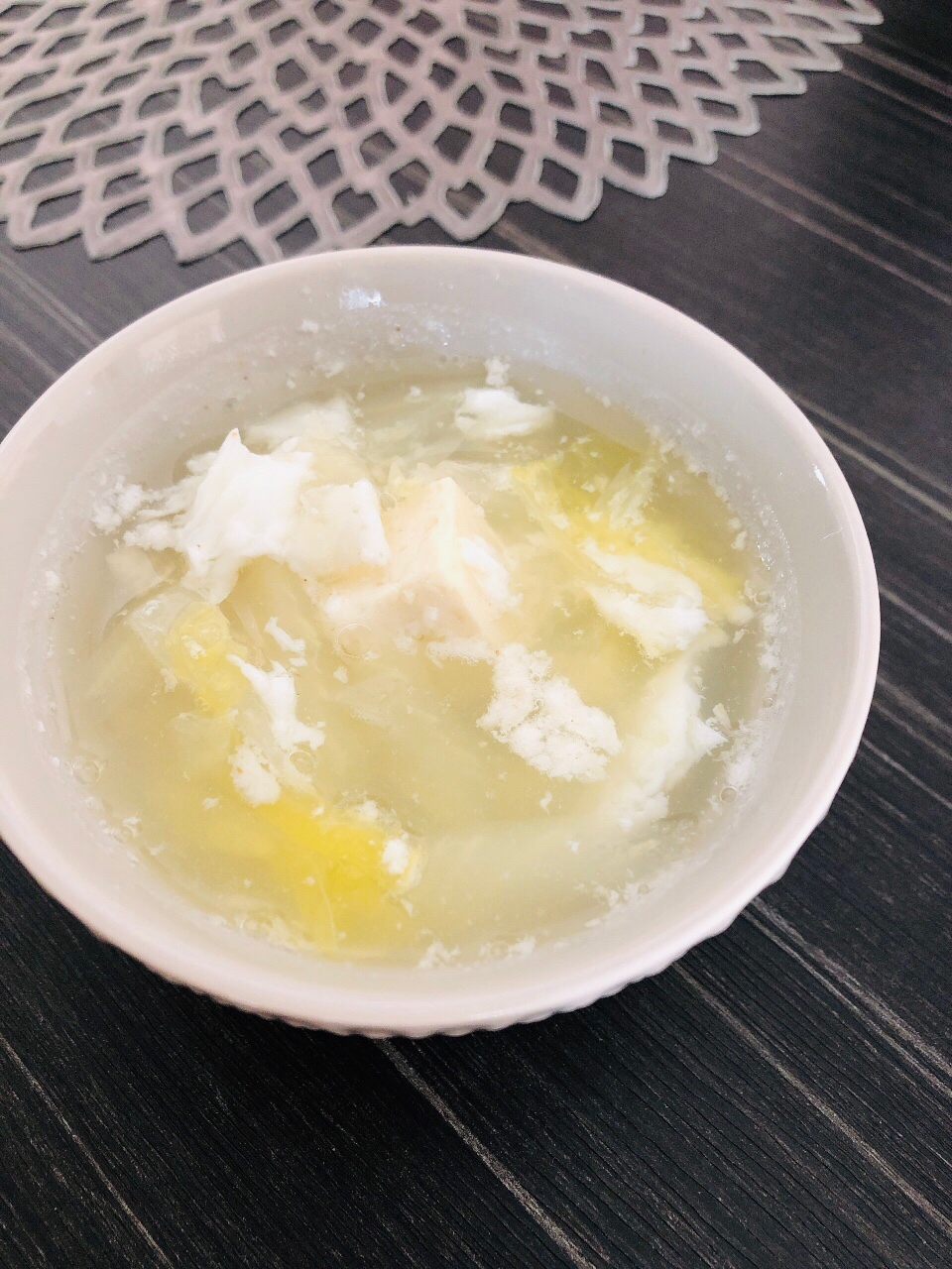 卵白でふわふわ☆白菜と豆腐の和風スープ