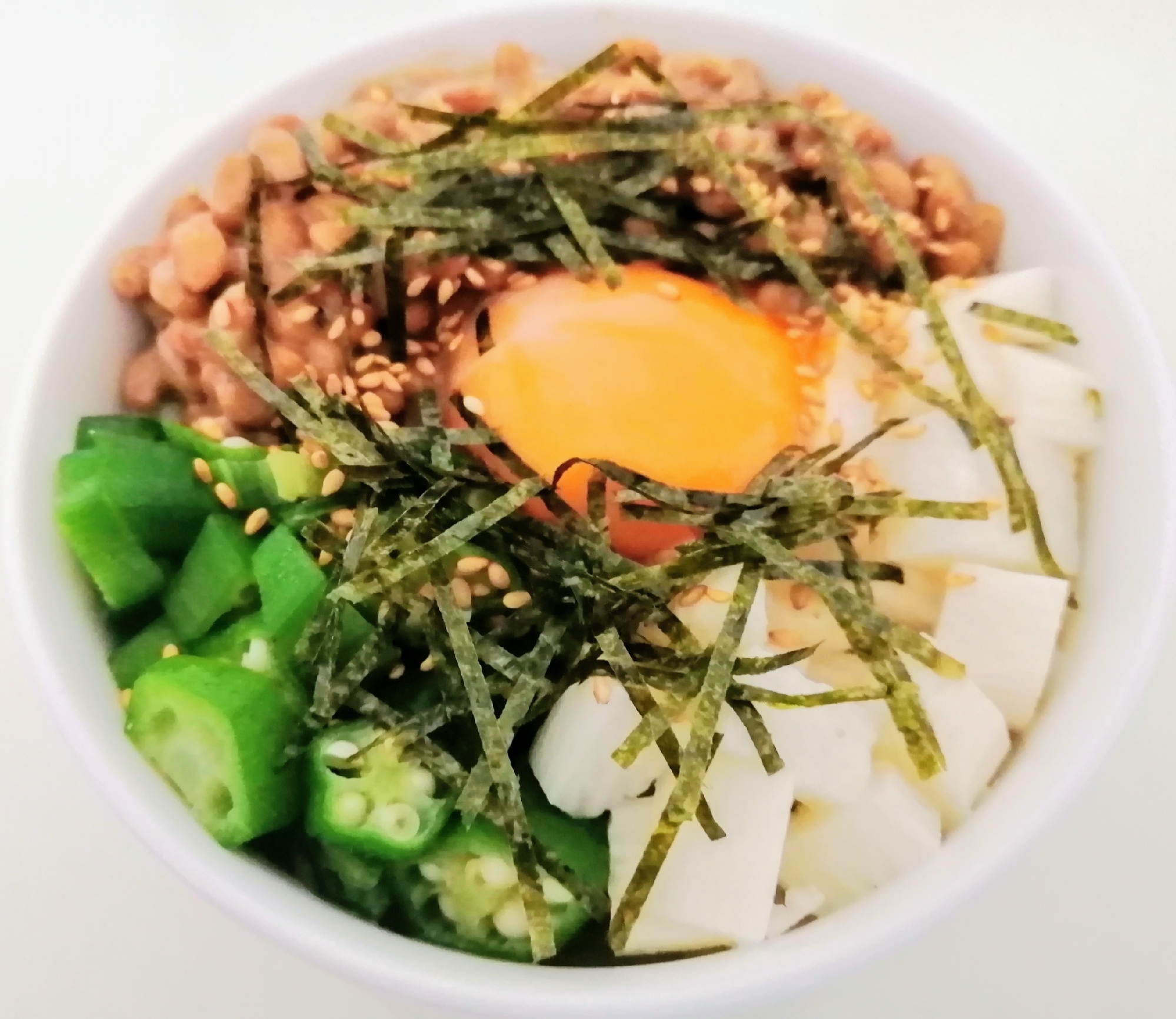 納豆・オクラ・長芋と卵のネバネバ丼