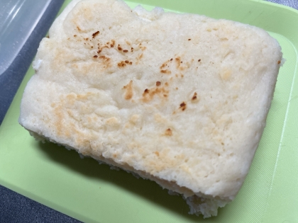 もちもちふわふわ！レンジで米粉の卵蒸しパン