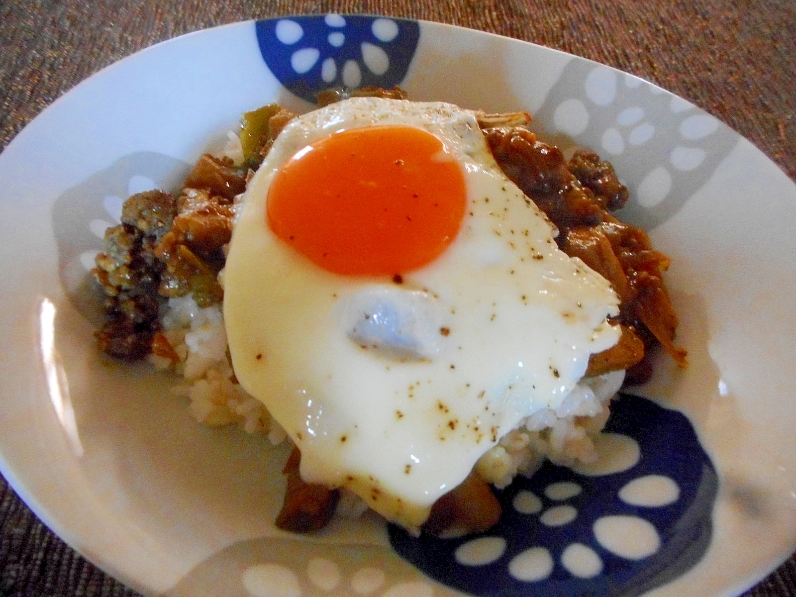 白ナスのカレーそぼろ丼