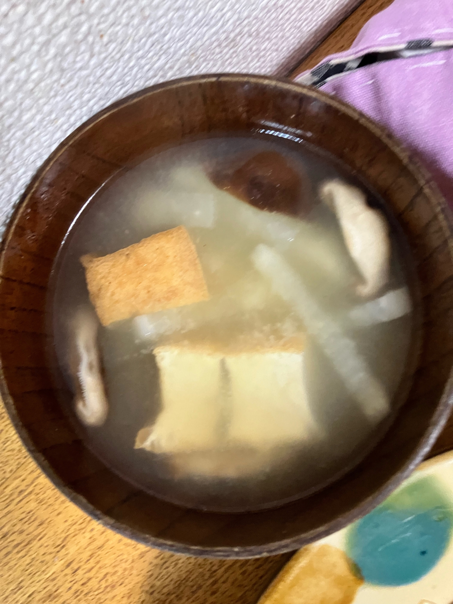 厚揚げ豆腐と大根の味噌汁