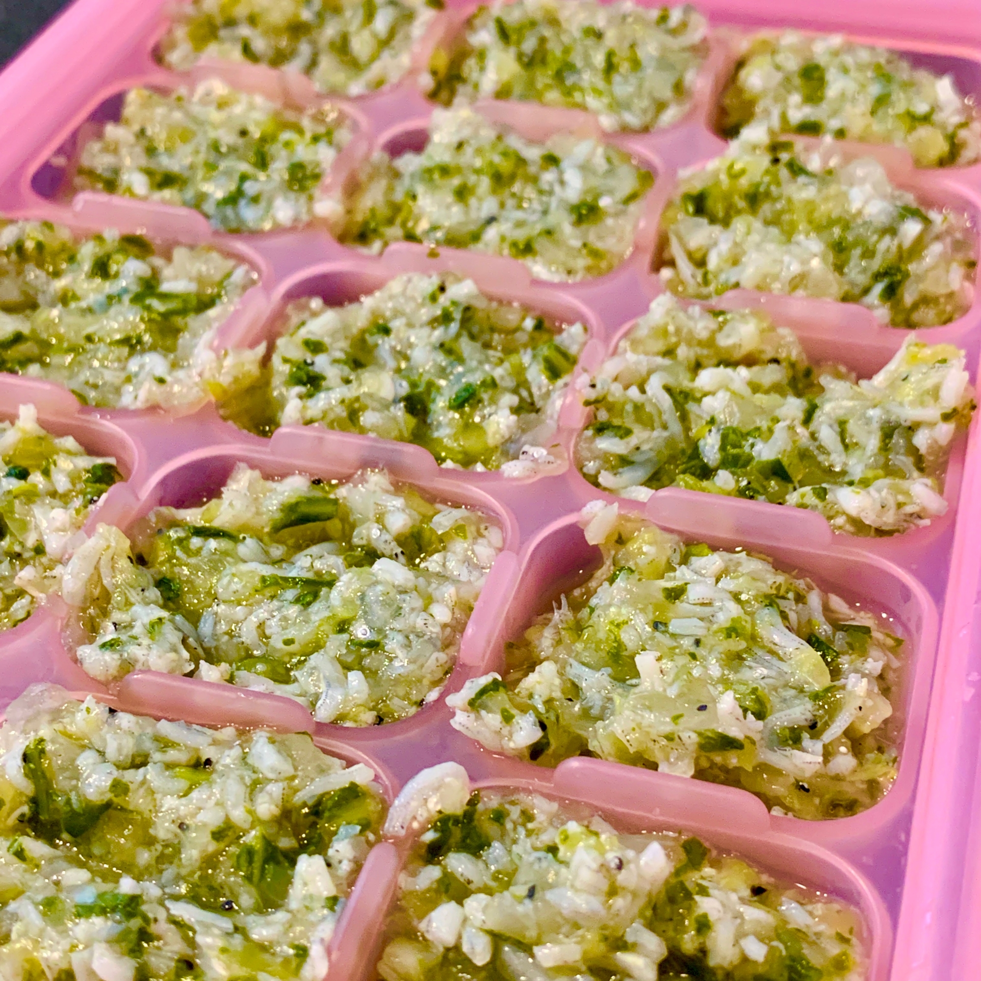 離乳食 後期 しらすチンゲン菜玉ねぎ ぶんぶん レシピ 作り方 By どさpキッチン 楽天レシピ 離乳食 後期 しらすチンゲン菜玉ねぎ ぶんぶん レシピ 作り方 By どさpキッチン 楽天レシピ