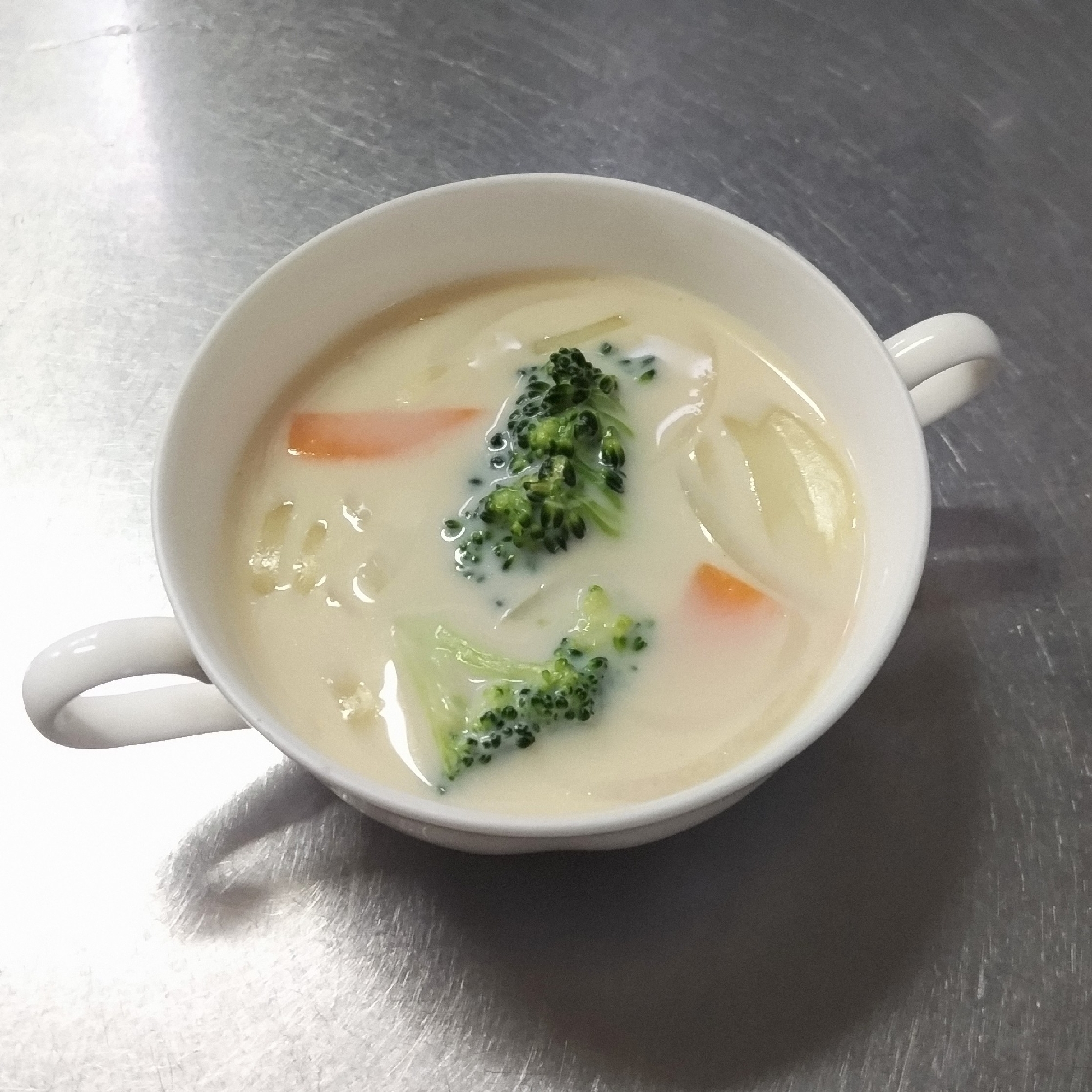 豆乳コンソメスープ