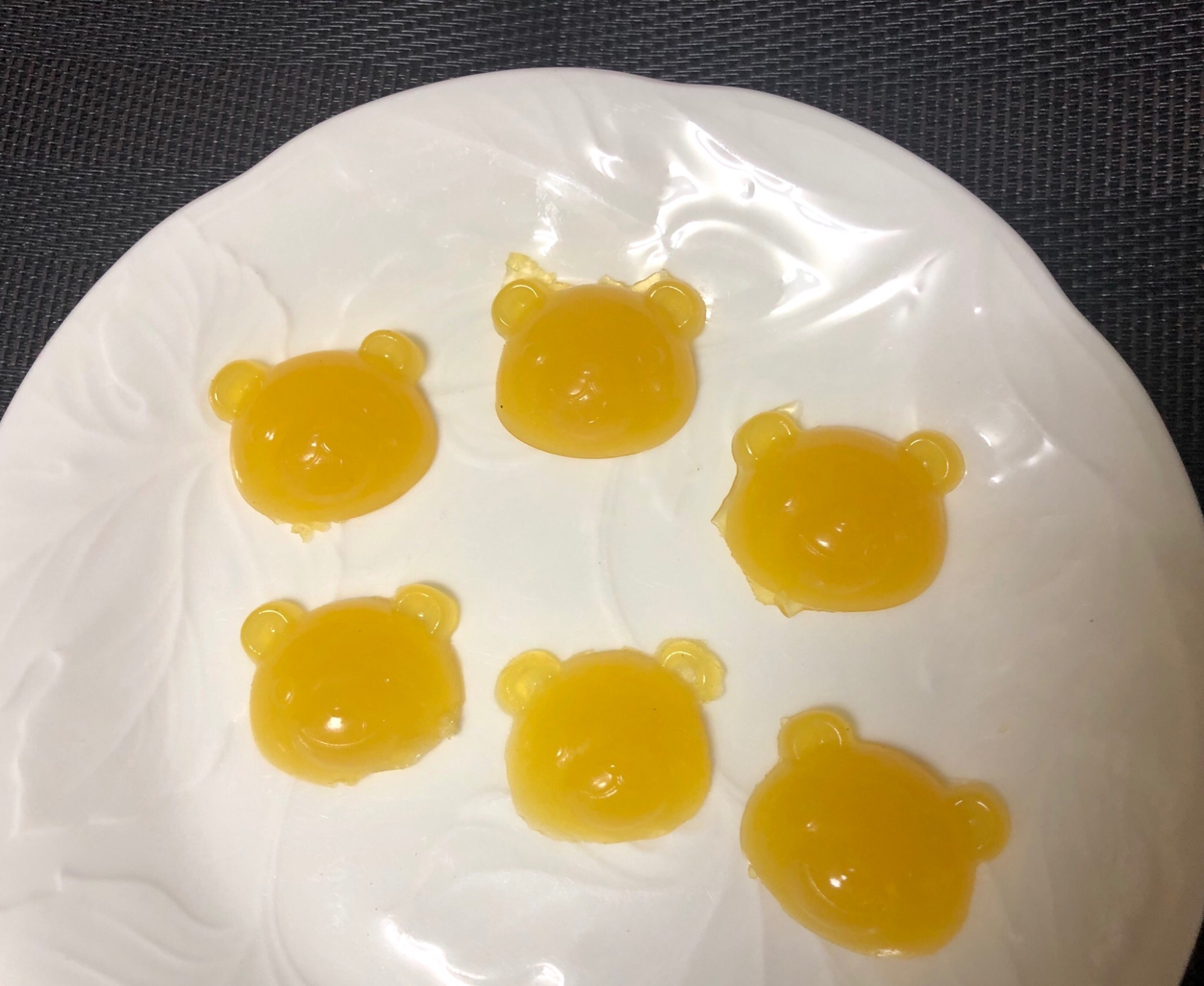 オレンジジュースで簡単 ぷるぷるグミ レシピ 作り方 By りんりんりん 楽天レシピ