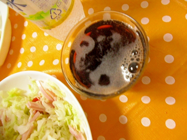赤ワインソーダカクテル