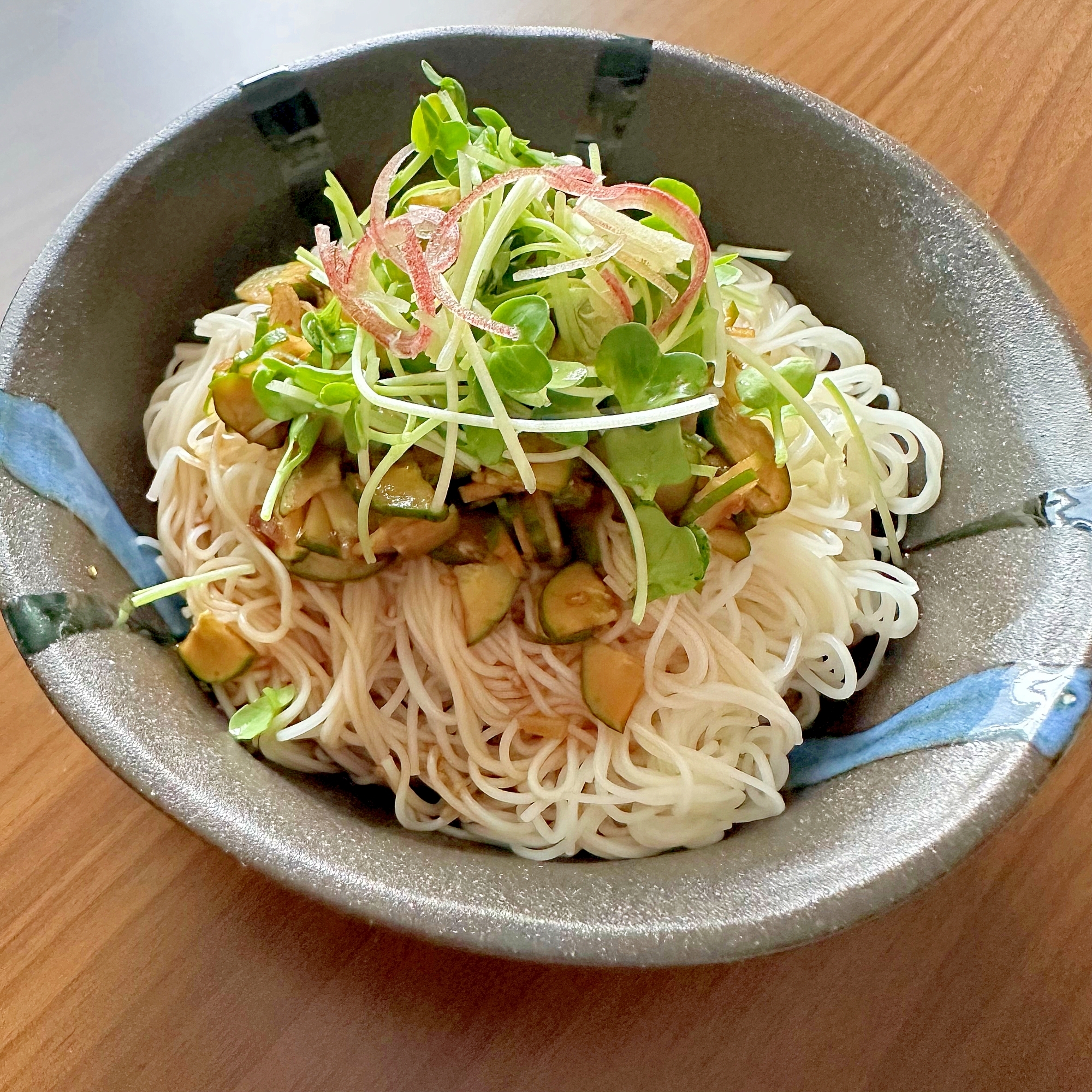 ピリ辛たれぶっかけそうめん *̩̩̥*̩̩̥ ☆