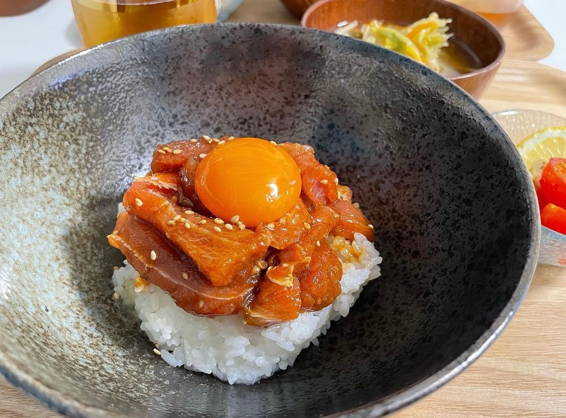 中トロユッケ丼