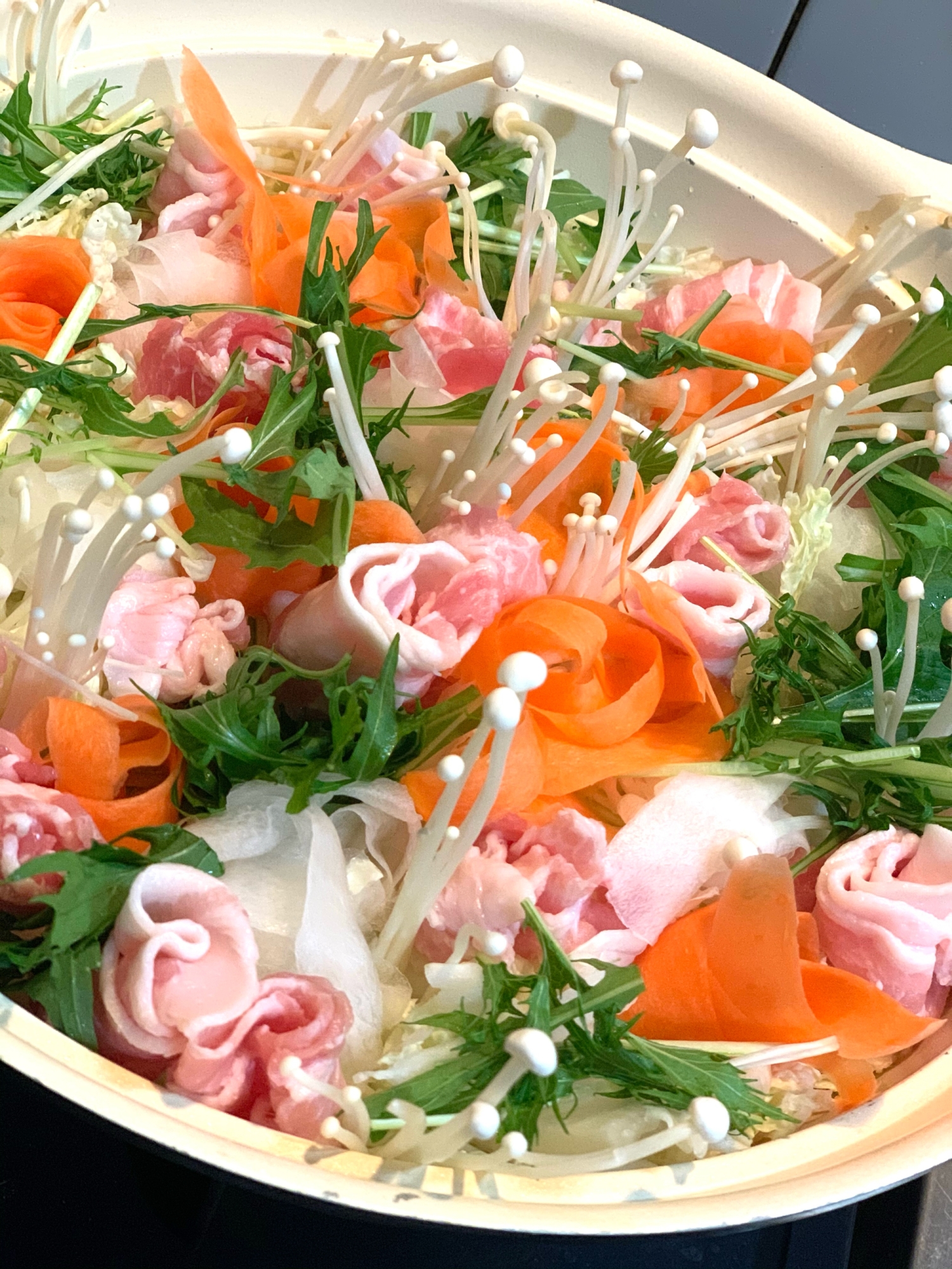 可愛い くるくる巻くだけの簡単鍋 レシピ 作り方 By Mmnkms22 楽天レシピ 可愛い くるくる巻くだけの簡単鍋 レシピ 作り方 By Mmnkms22 楽天レシピ