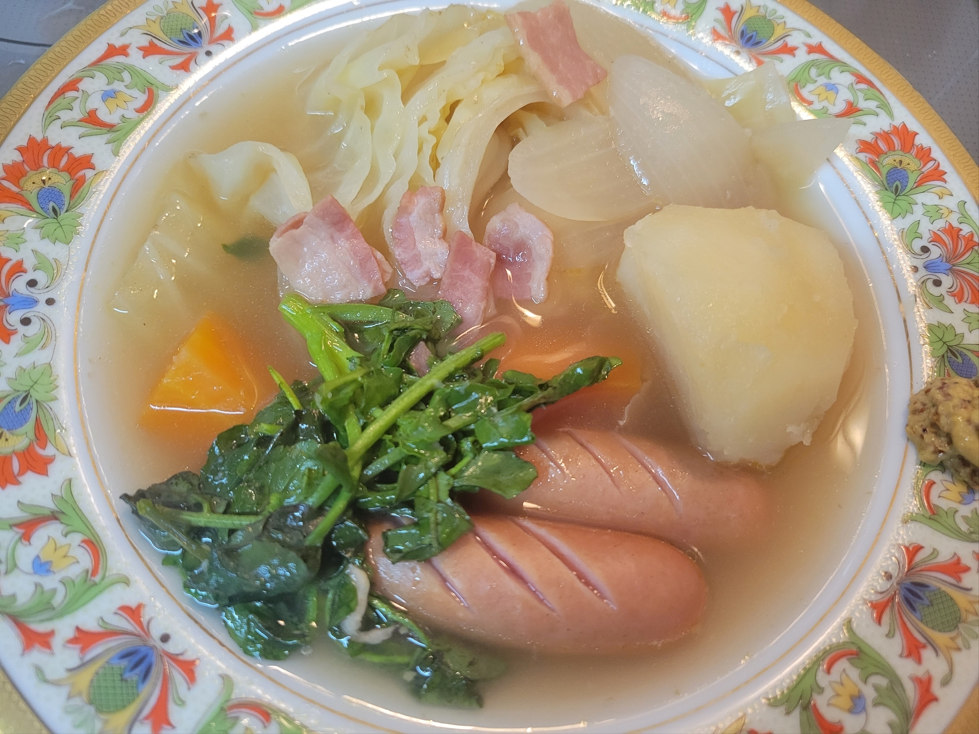 キャベツとクレソンいっぱいのポトフ♪