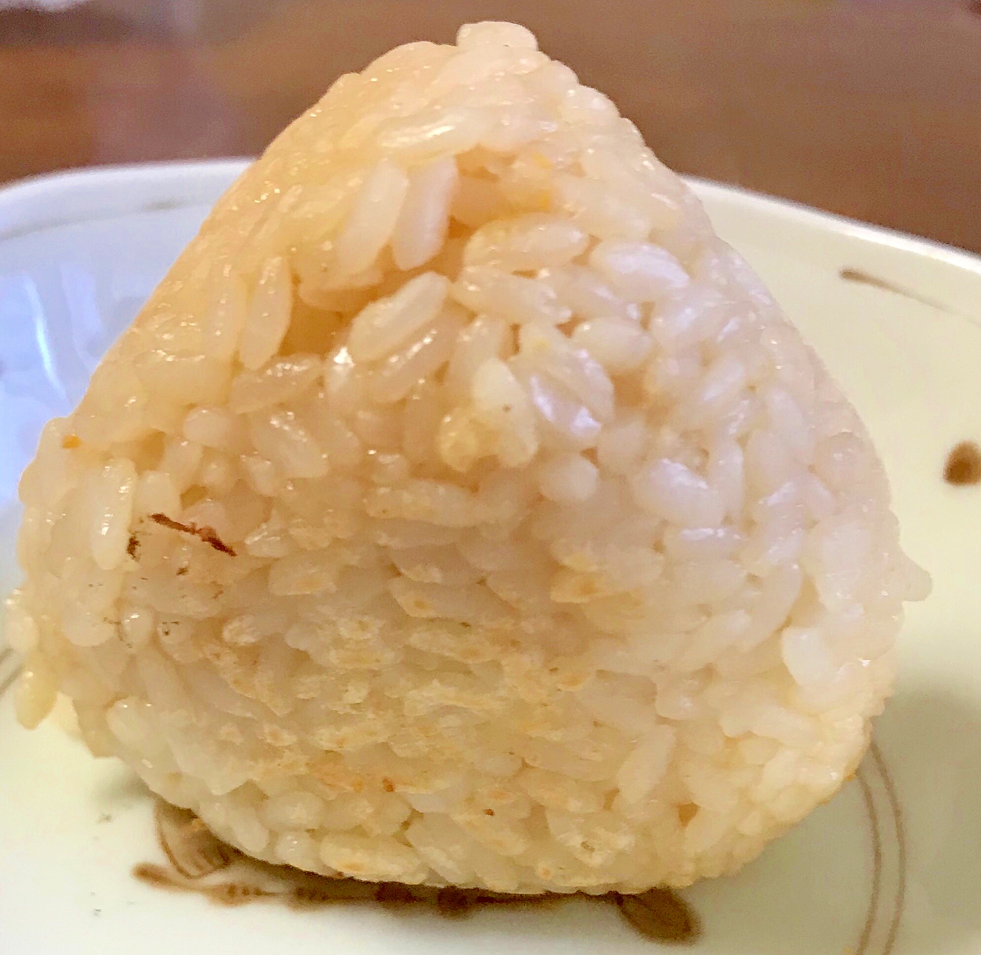 醤油で簡単味付け☆シンプルな焼きおにぎり