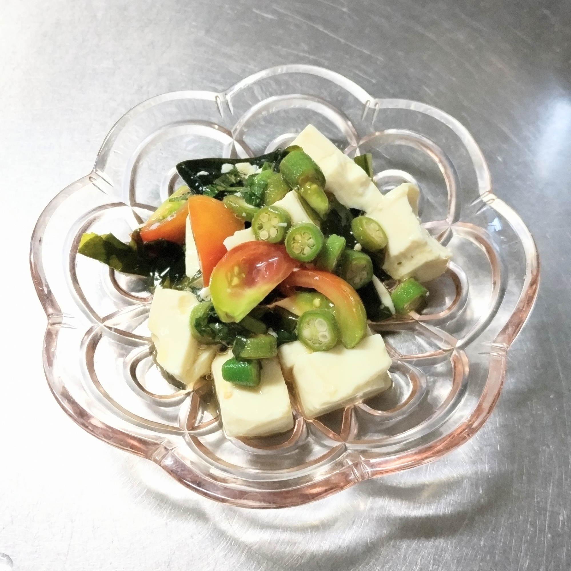 夏野菜の豆腐サラダ