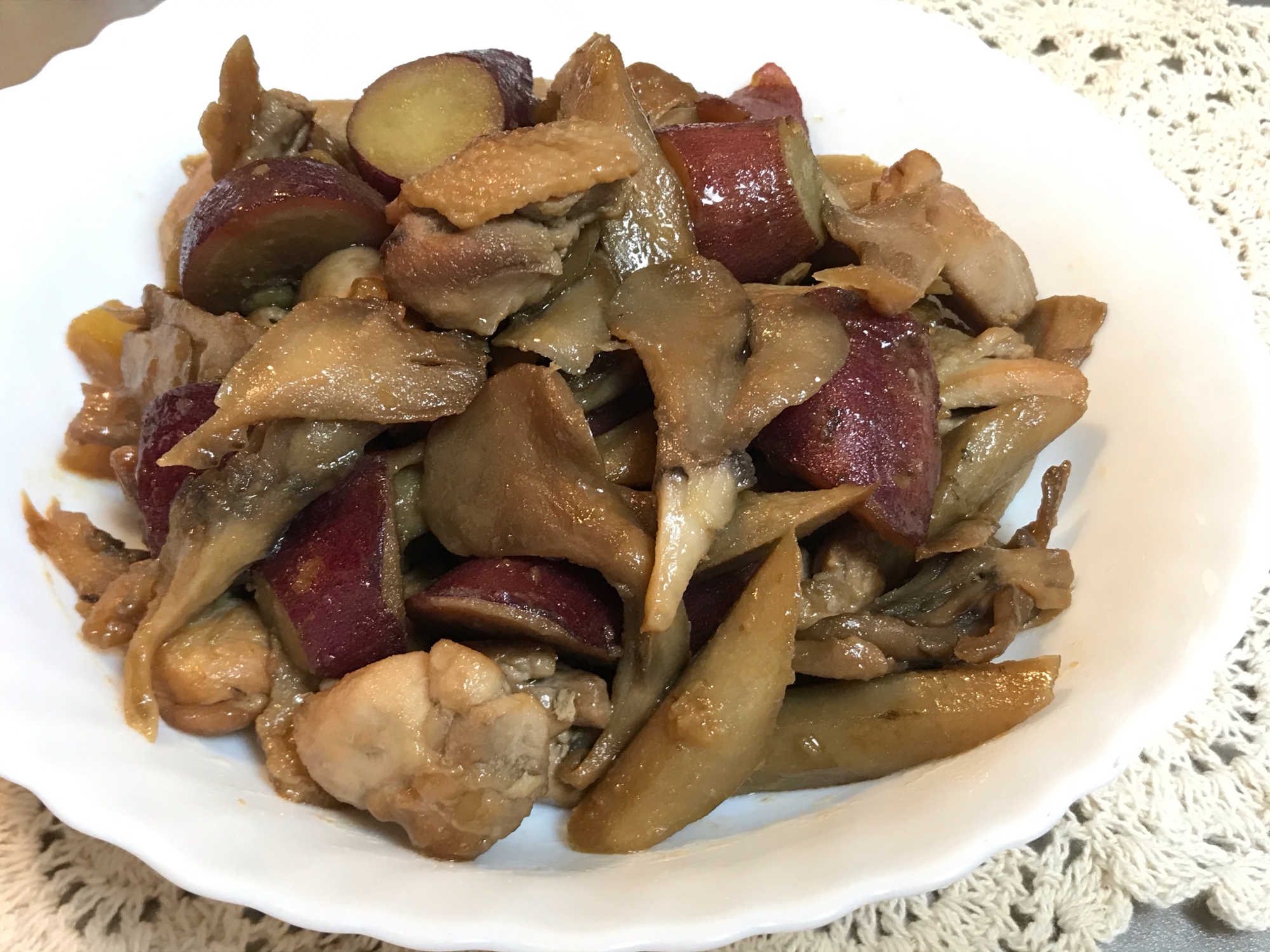 簡単☆鶏肉と秋野菜の煮物