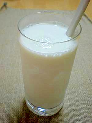 はちみつレモン牛乳 レシピ 作り方 By はちわれ413 楽天レシピ はちみつレモン牛乳 レシピ 作り方 By はちわれ413 楽天レシピ