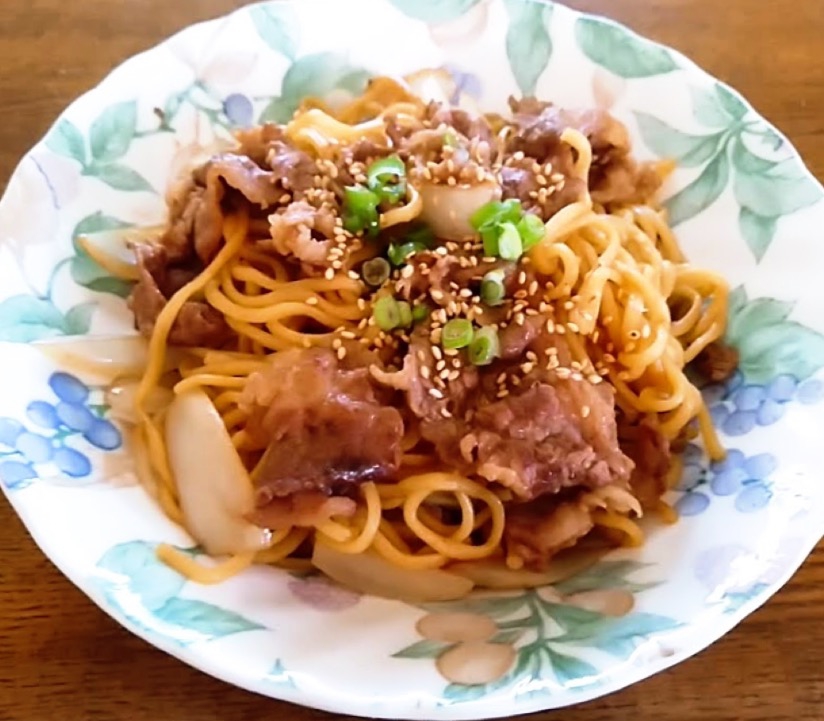 ホットプレートで焼肉焼きそば