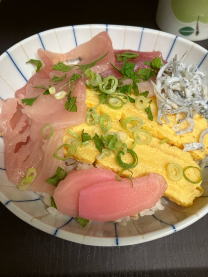 海鮮丼