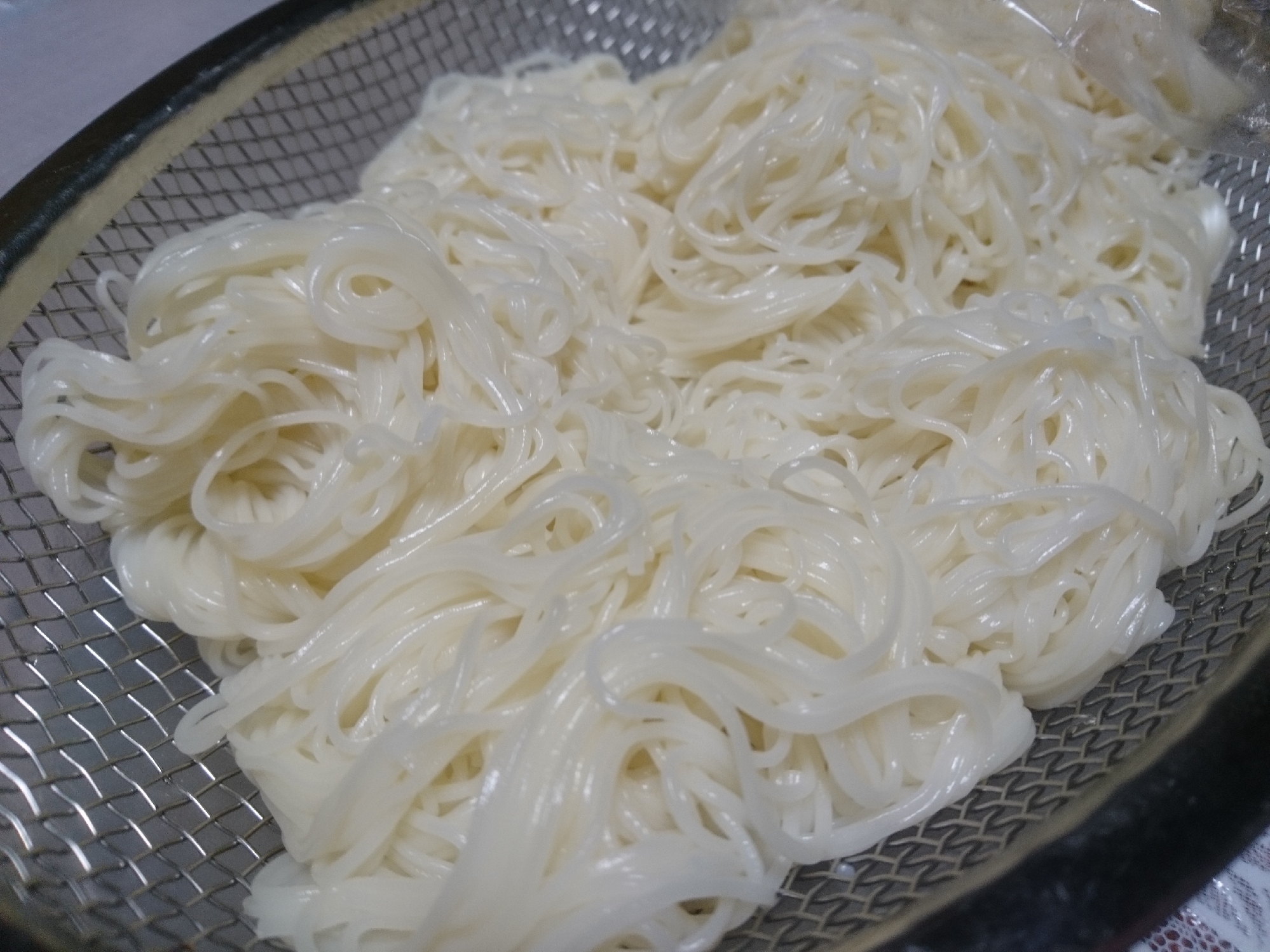 レンジで2人分のそうめんのゆで方 レシピ 作り方 By あやめぇ 楽天レシピ