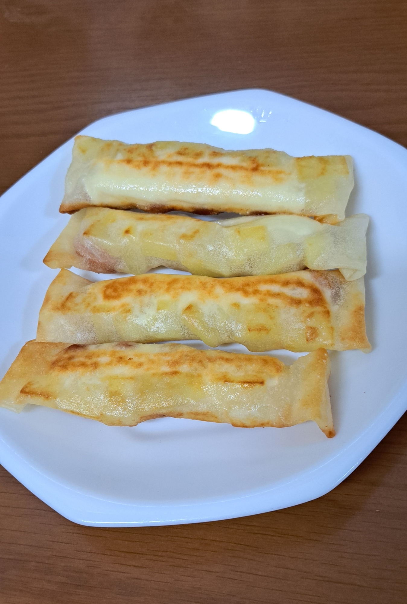 ウィンナー&チーズ&ポテト春巻き