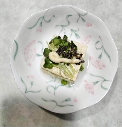 貝割れ大根塩昆布♪冷奴