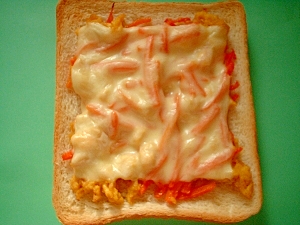 にんじんシリシリチーズトースト