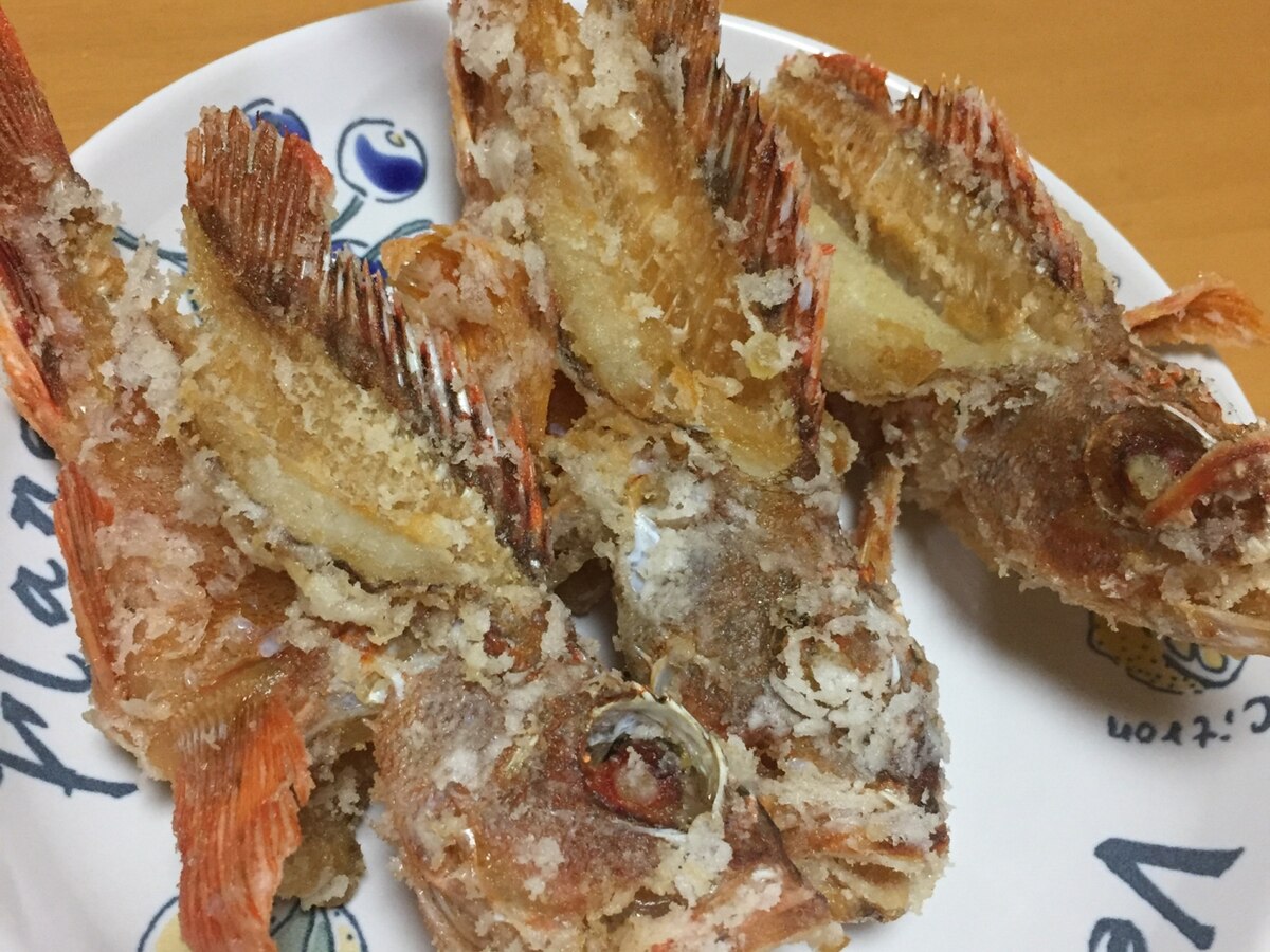 カサゴの唐揚げ レシピ 作り方 By Aki 楽天レシピ カサゴの唐揚げ レシピ 作り方 By Aki 楽天レシピ