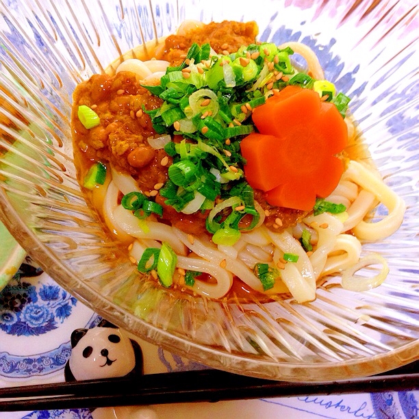 とろ旨！冷たい納豆ジンジャーキーマーカレーうどん