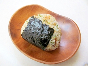 ＊おかか・干しエビ・青のりの磯おにぎり＊