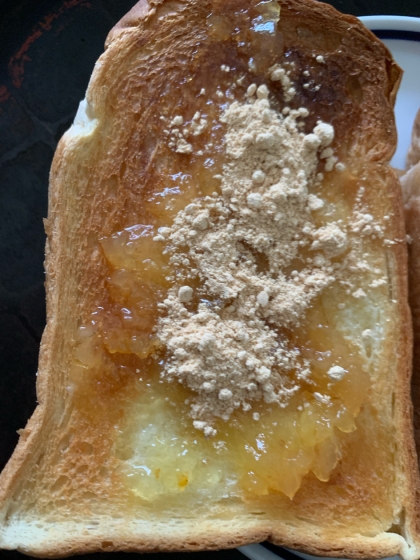 柚子ジャムのチーズきな粉トースト