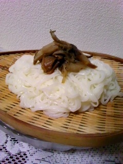 高野豆腐の唐揚げ風と一緒に食べました！椎茸と舞茸を使いました。　梅のさっぱり感とクエン酸パワーで、元気復活です。大変美味しくいただきました^^