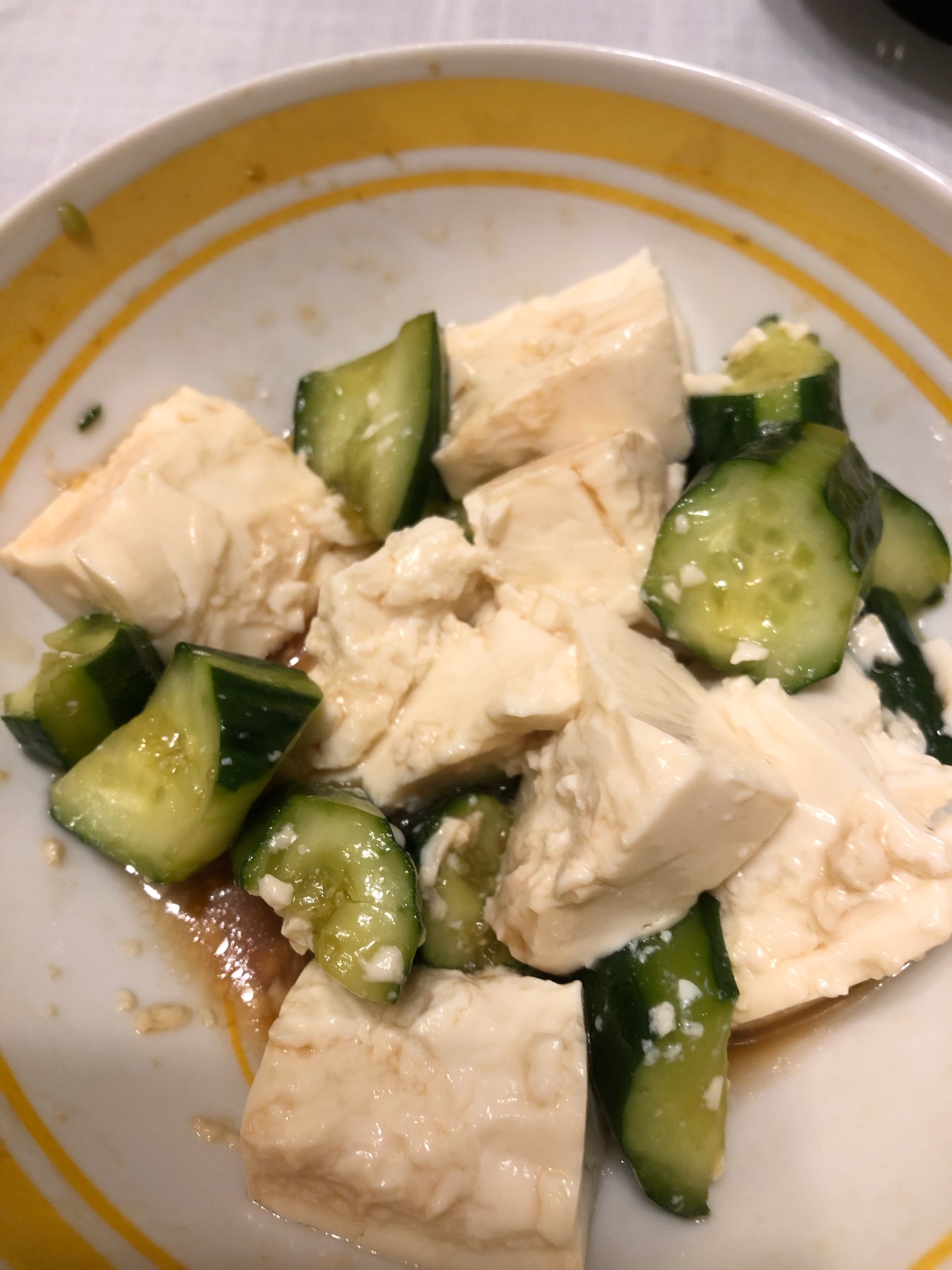豆腐ときゅうりのサラダ