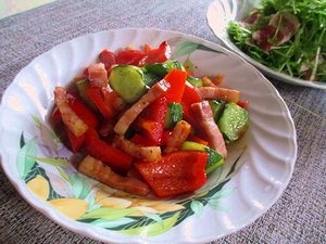 簡単！パプリカとズッキーニの夏野菜炒め