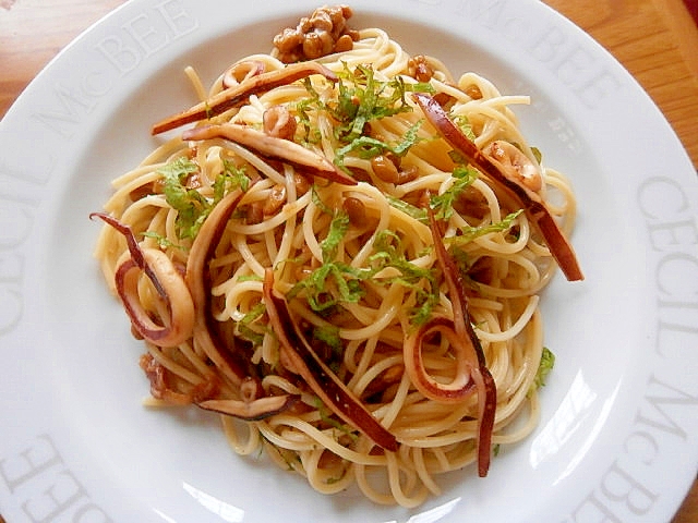 納豆とイカのスパゲッティ