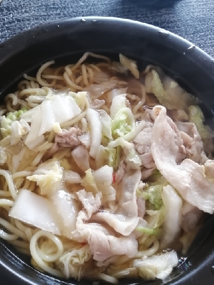 白菜と豚肉の塩ラーメン