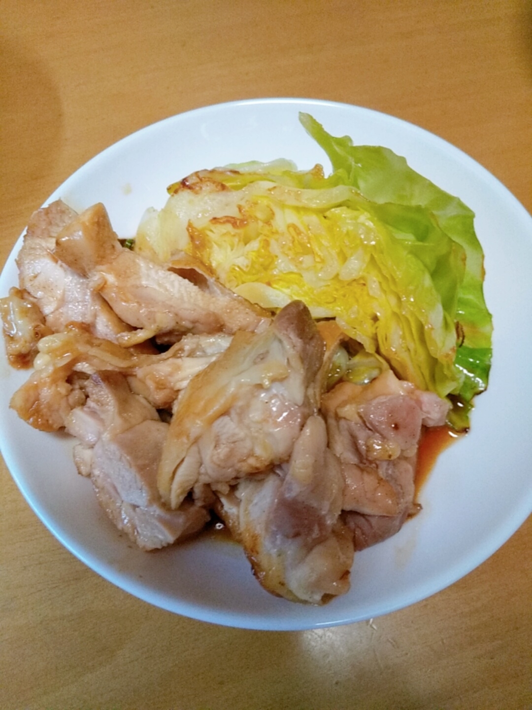 鶏ももと春キャベツ炒め