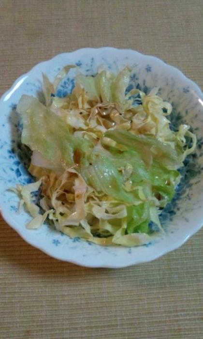 作り置きのにんにく醤油を使いました。
レモン汁を入れることでサッパリ感が増しました。