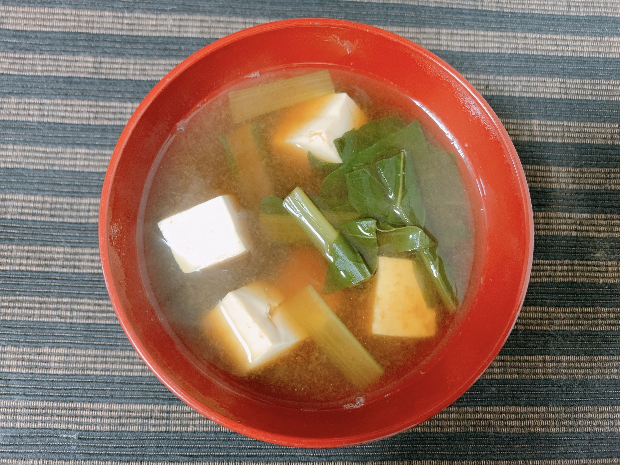 カルシウム 小松菜と木綿豆腐の味噌汁 レシピ 作り方 By こじこじ 楽天レシピ
